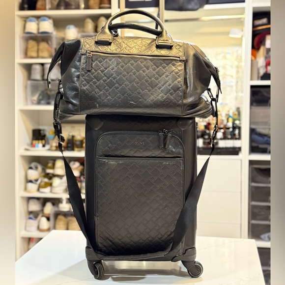 Tumi Ticon complete travel set - Picture 2 of 11